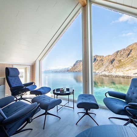 Lofoten waterfront luxury lodge Ballstad Extérieur photo